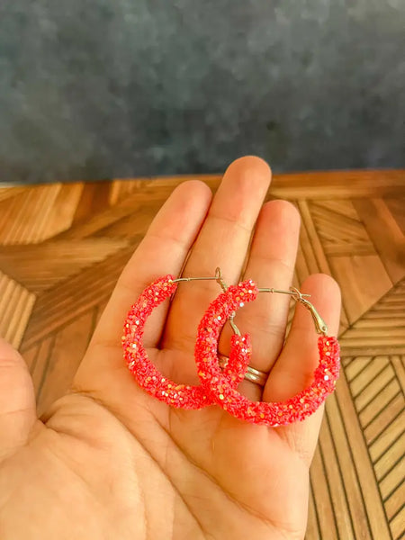 Showstopper Glitter Hoop in Electric Coral